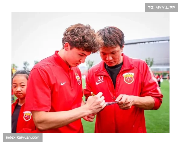 穆斯卡特称赞海港球迷支持，期待用优异表现赢得更多自豪感